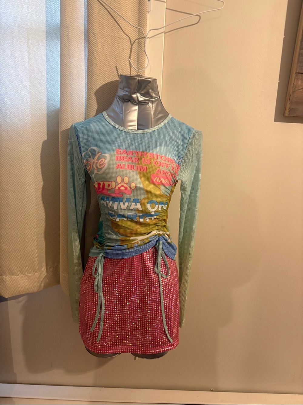 Long-Sleeve Mesh Crop Top in Light Blue with Graphic Print